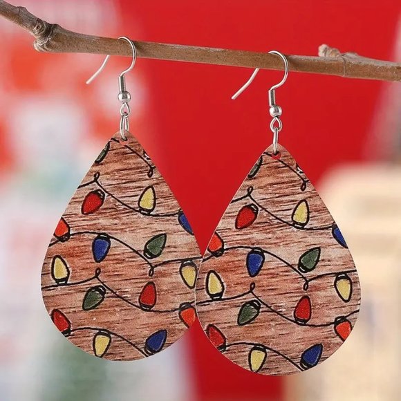 3/$12~Christmas Lights Earrings - Picture 1 of 3